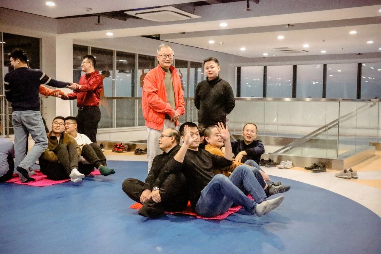 �˶���������֮��