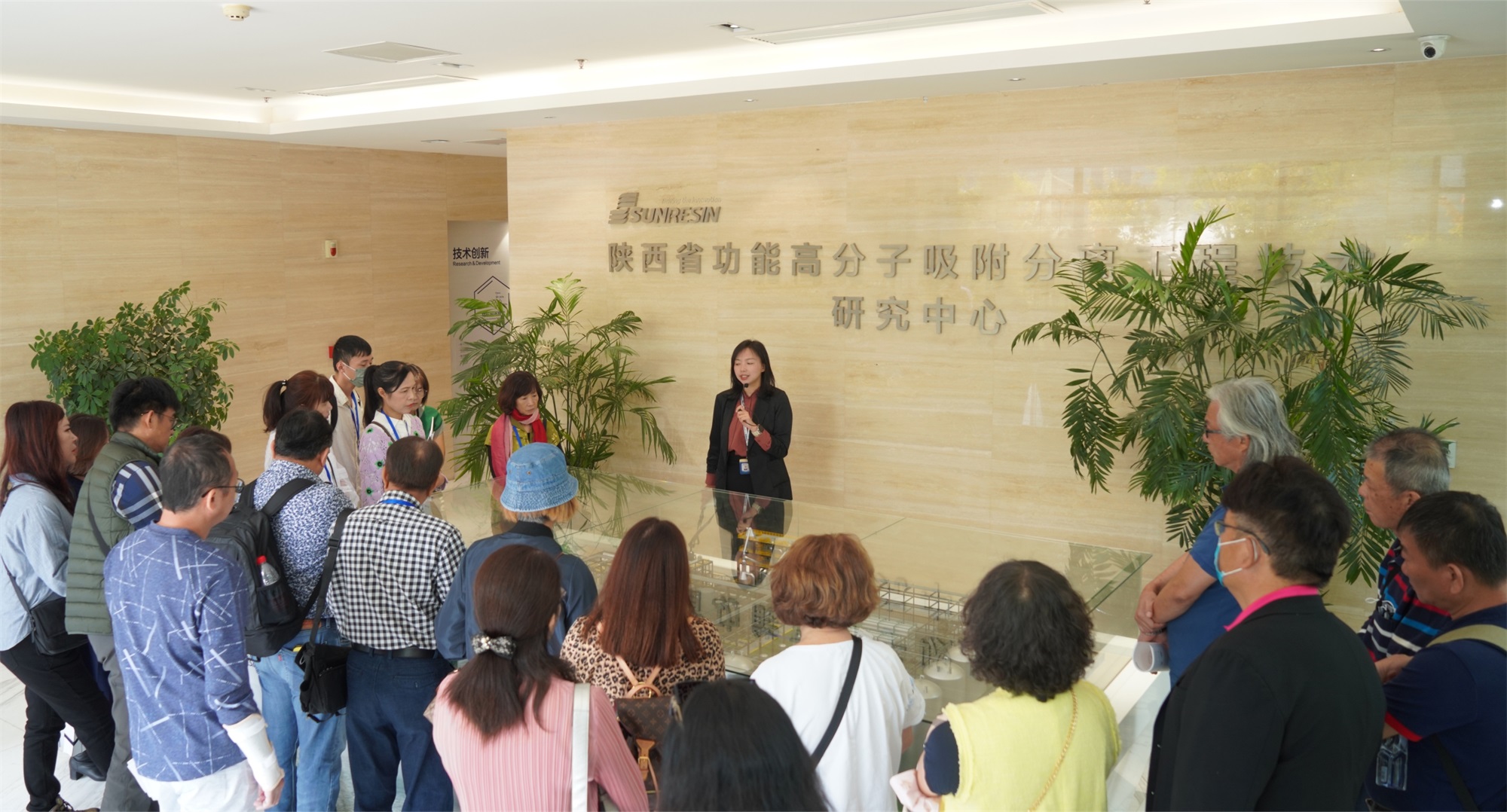 ݷݷ������������������������ӳ������